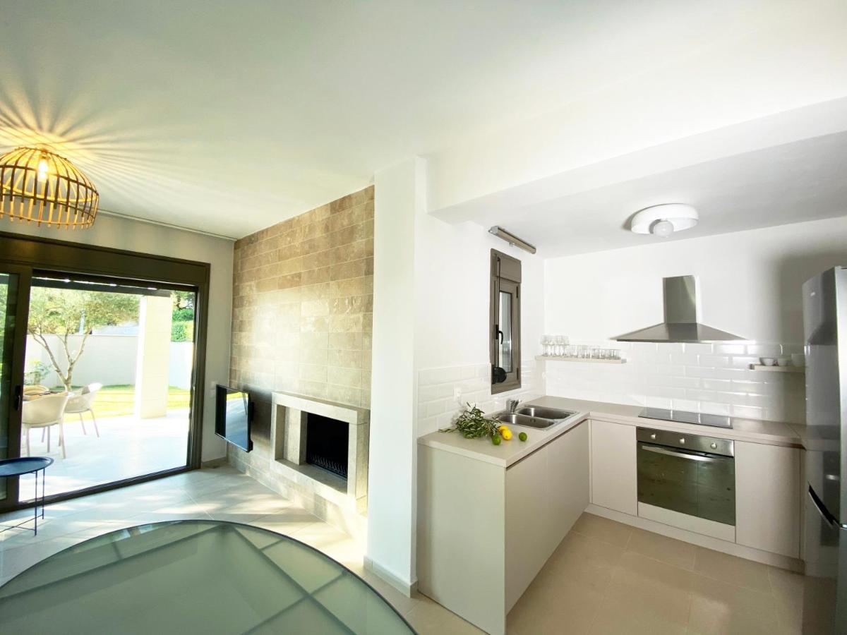 Niovi Villas 니키티 외부 사진
